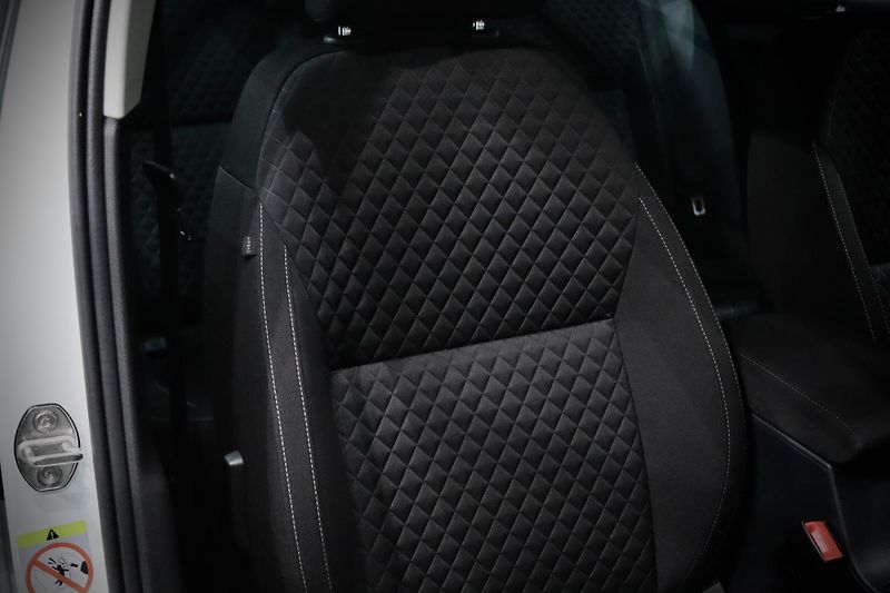 Škoda Octavia 3 FL Combi  1.4 TSI 110 kW - fotka 15 z 29