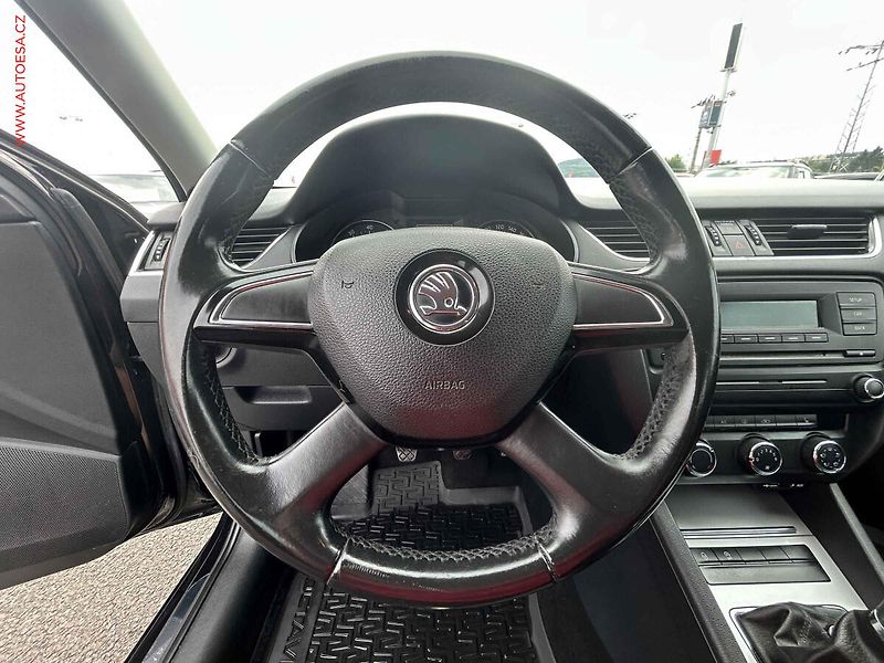 Škoda Octavia (2013) 1.2 TSI, ČR, AC, výhřev sed - fotka 12 z 15