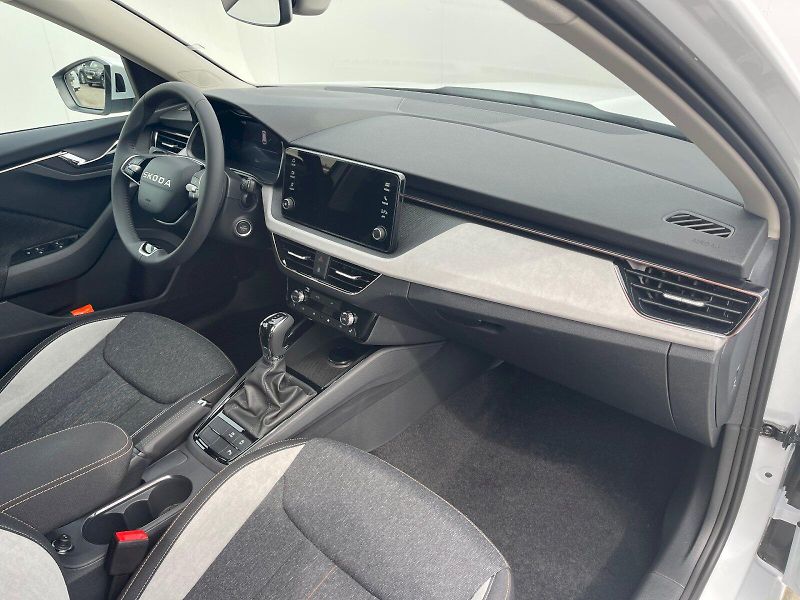 Škoda Kamiq (2026) 1,0 TSI / 85 kW DSG Top Select - fotka 17 z 30