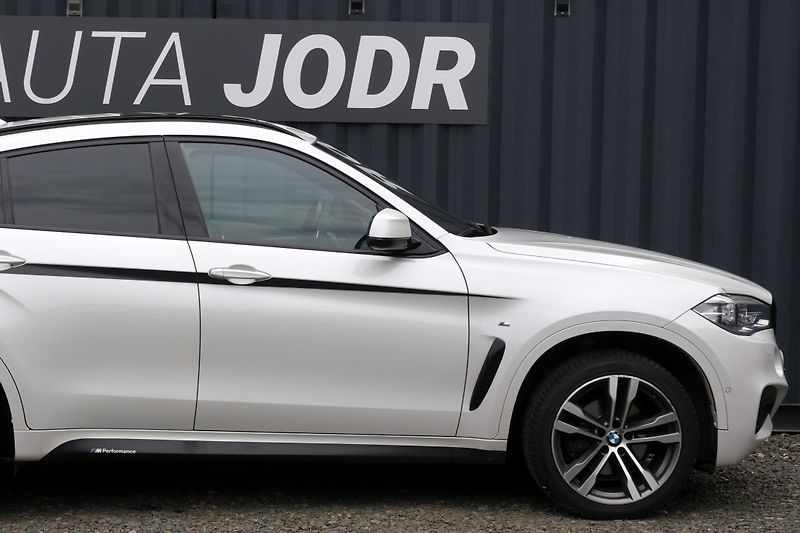 BMW X6 30d, ČR, Tažné, Harman, ACC - fotka 10 z 44