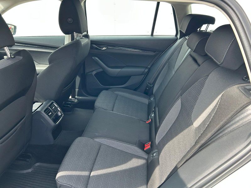 Škoda Octavia (2023) OCT.COM AMB TD 110/2.0 A7A - fotka 11 z 26