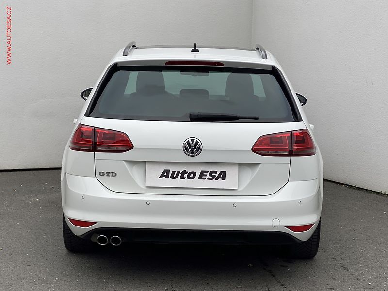 Volkswagen Golf (2016) 2.0TDi GTD, GTD, DSG, bixenon - fotka 5 z 18