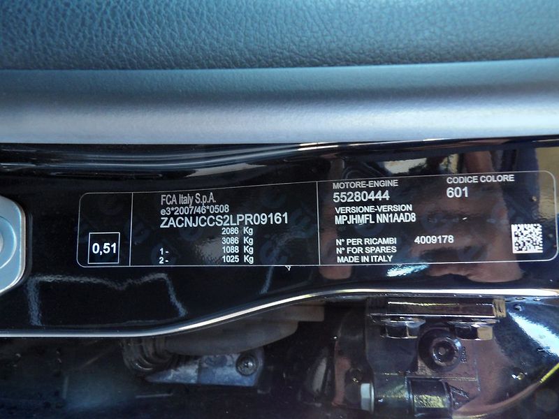 Jeep Compass 1.6Mjet Limited ČR 1maj. 33tis - fotka 31 z 32