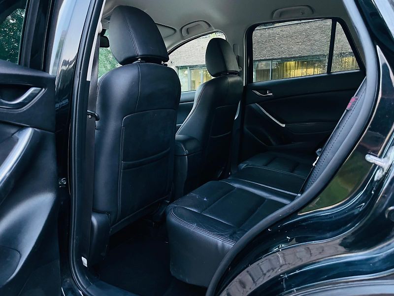 Mazda CX-5 2.5i 4x4 AUT KAMERA LED VÝHŘEV - fotka 26 z 45