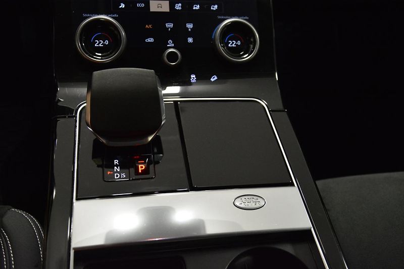Land Rover Range Rover Velar (2022) P400e Plug in Hybrid 4x4 - fotka 41 z 67