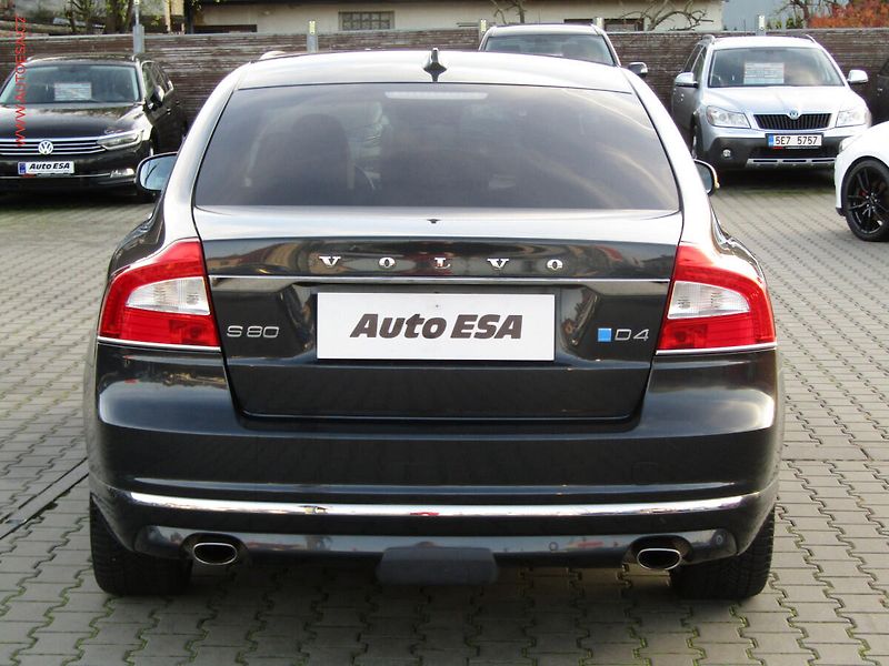 Volvo S80 (2015) 2.0 D4, ČR, Summum, AT - fotka 5 z 22