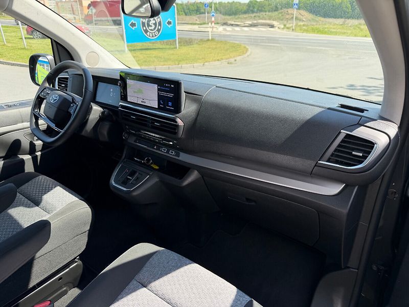 Toyota ProAce Verso L2 2.2D 8AT Family - fotka 6 z 8