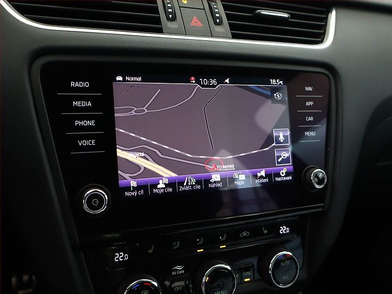 Škoda Octavia (2019) Scout 2.0 TDI, 4X4, Automat - fotka 15 z 20