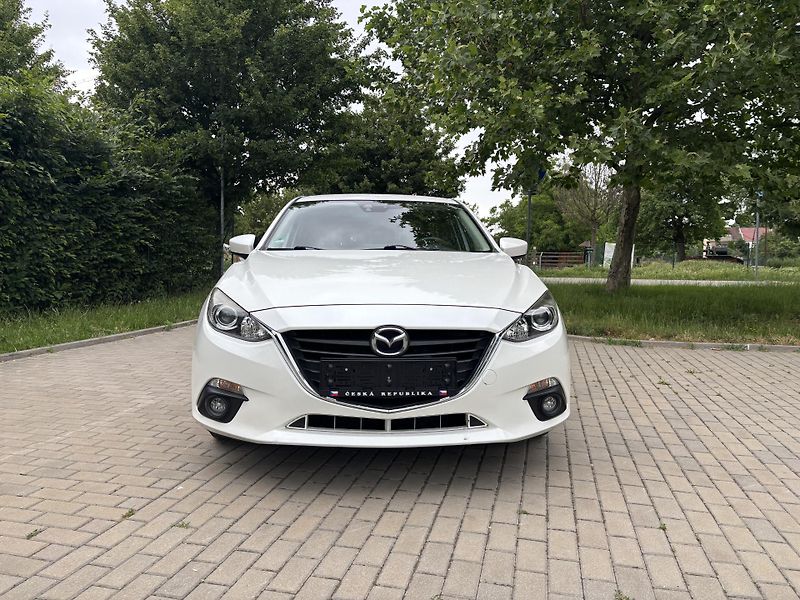 Mazda 3 2.0 Center-Line - fotka 17 z 28