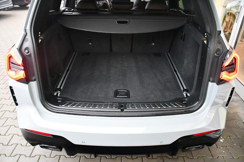 BMW X3 xDrive30d M-SPORT 1M ČR - fotka 39 z 41