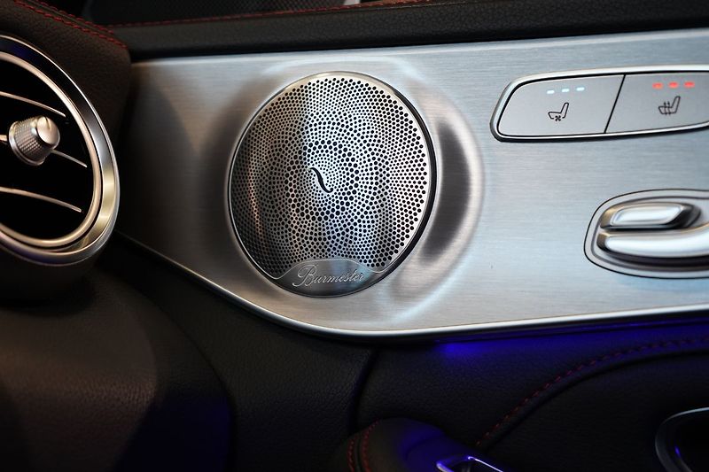 Mercedes-Benz Třídy C C43 AMG 4MATIC, Ventilace, HUD - fotka 42 z 47