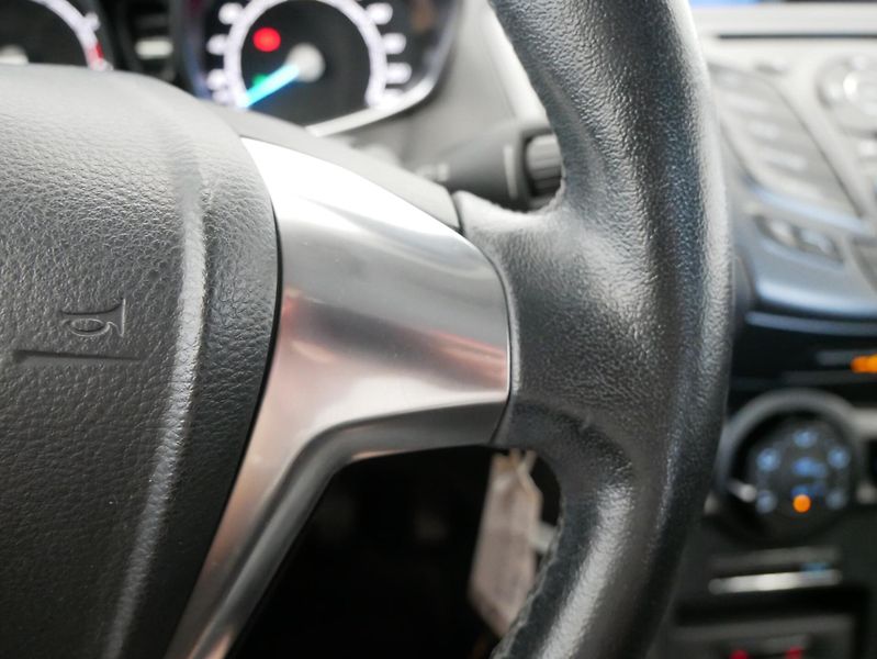 Ford Fiesta - fotka 16 z 25