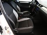Škoda Rapid (2018) Spaceback 1.0 TSI, Tempomat - náhled 9