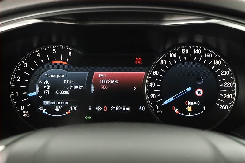 Ford Mondeo (2016) 2.0 TDCI, Navi, Tempomat - fotka 9 z 13