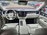 Volvo XC60 2,0 B5 AWD benzin Inscription - náhled 9