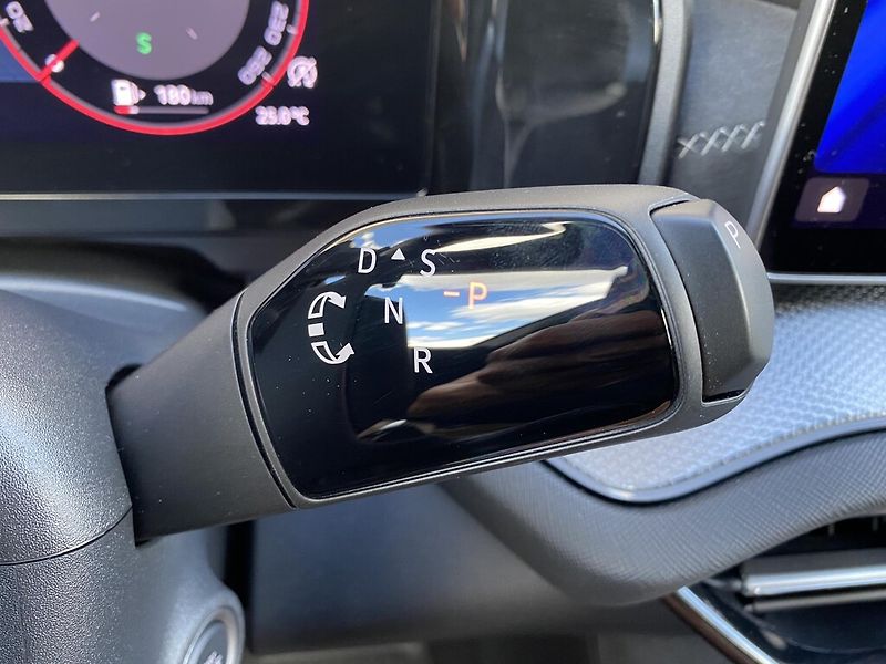 Škoda Kodiaq 2,0 TDI Sportline 4x4 DSG - fotka 17 z 30