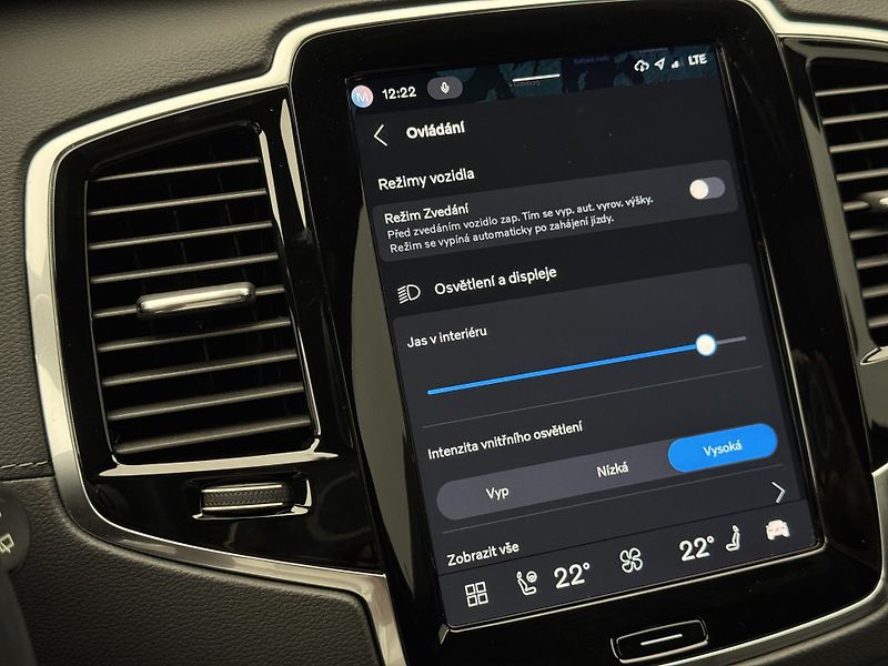 Volvo XC90 B5 AWD ULTIMATE AUT  - fotka 46 z 57