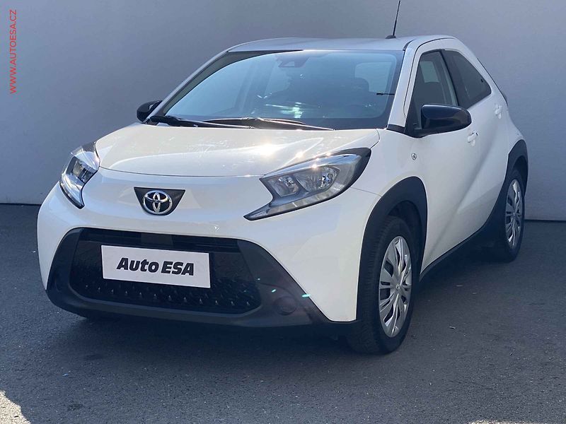 Toyota Aygo (2023) 1.0i, Kamera, AC - fotka 3 z 18