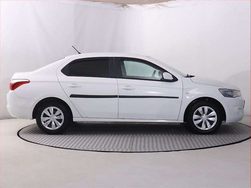 Citroën C-Elysée (2017) 1.2 PureTech, Serv.kniha, Navi - fotka 6 z 17