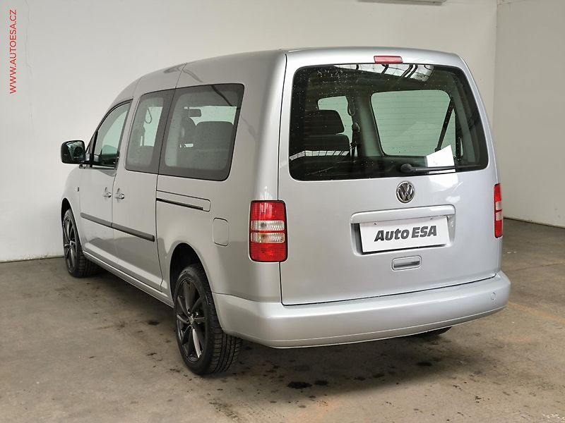 Volkswagen Caddy (2011) 1.6TDi MAXi 7míst, STK2/28 - fotka 4 z 17