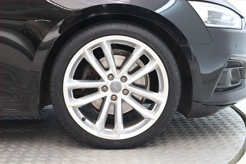Audi A5 (2018) Sport 2.0 TDI - fotka 15 z 19