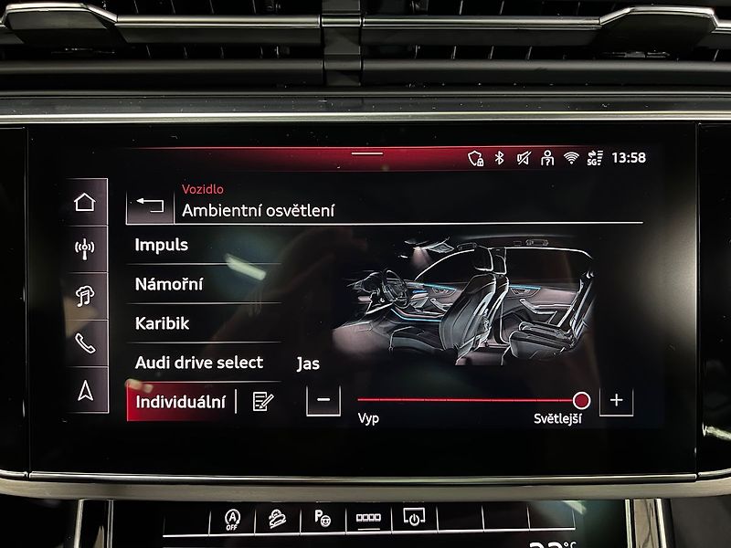 Audi Q8 50TDI QUATTRO S-LINE, PANORAMA - fotka 24 z 42