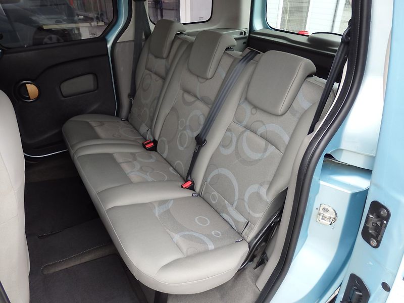 Renault Kangoo 1.6i 4x AIRBAG, KLIMATIZACE - fotka 8 z 15
