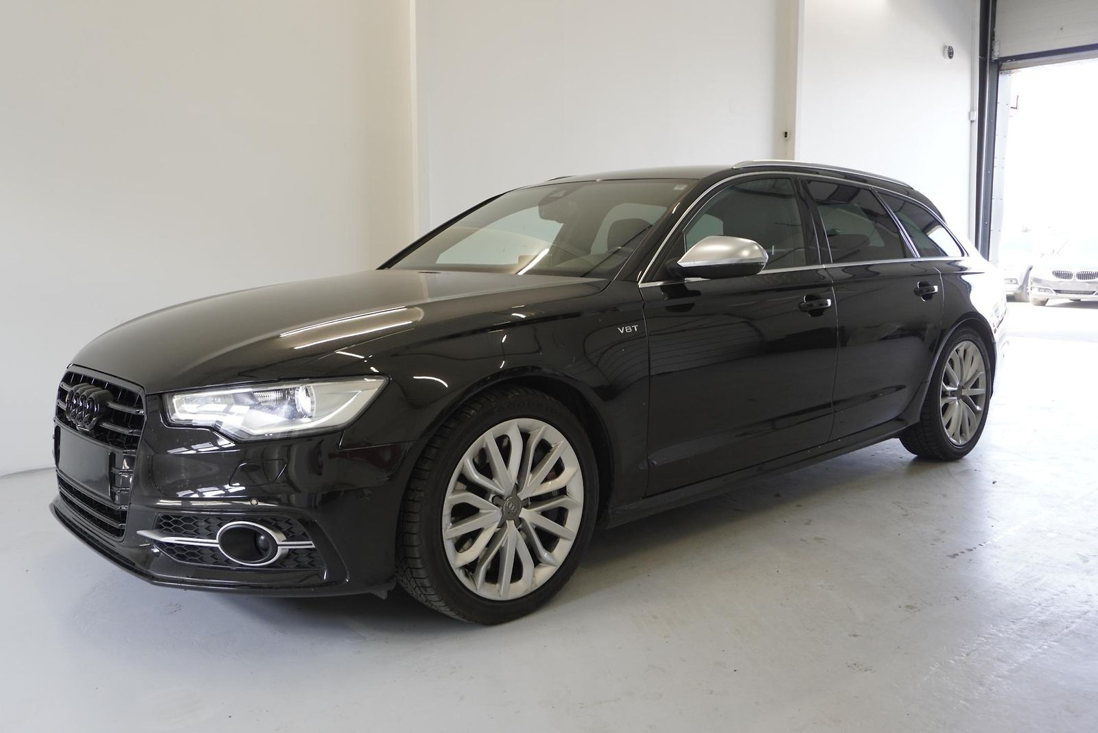 Audi S6 4.0 V8 TFSI 309kW QUATTRO 