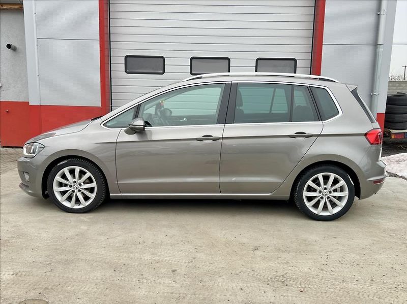 Volkswagen Golf Sportsvan 1,6 TDI DSG HIGHLINE PANORAMA - fotka 2 z 18