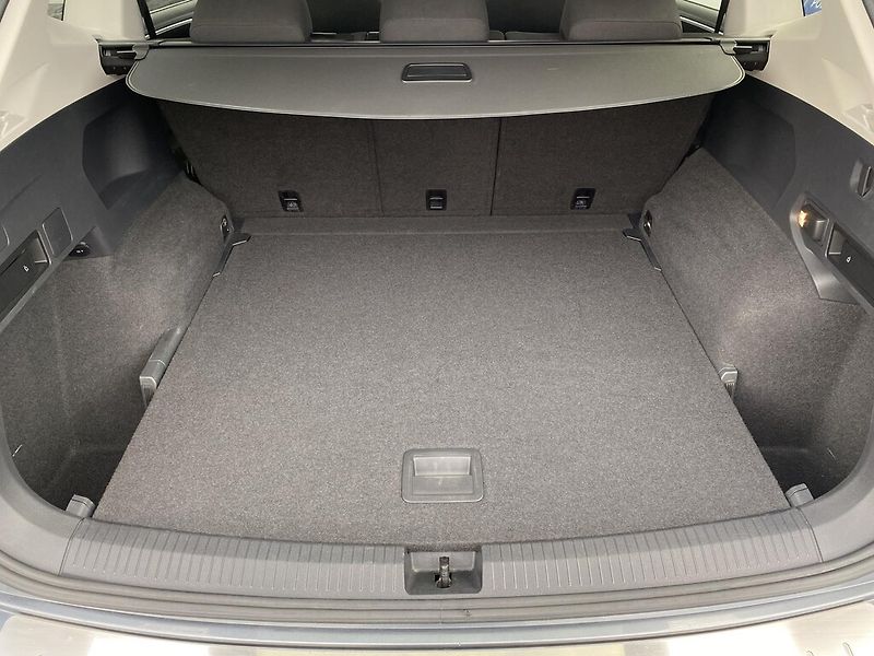 Volkswagen Tiguan Allspace 1.4 TSI COMFORTLINE DSG - fotka 24 z 25