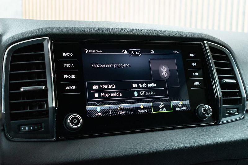 Škoda Karoq 2.0 TDI DSG*ACC*KAMERA*DPH* - fotka 27 z 39
