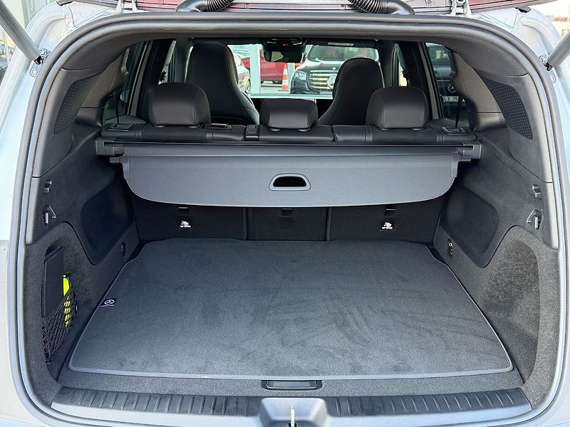 Mercedes-Benz GLB 350 4MATIC s techonologií - fotka 12 z 34