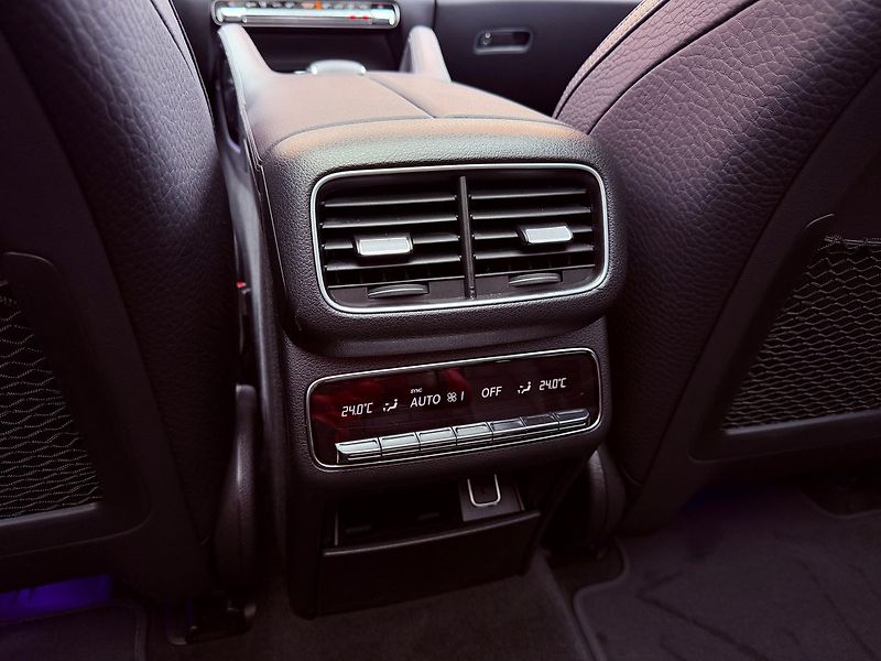 Mercedes-Benz GLS 450 4Matic, ČR, 1.Maj - fotka 19 z 42
