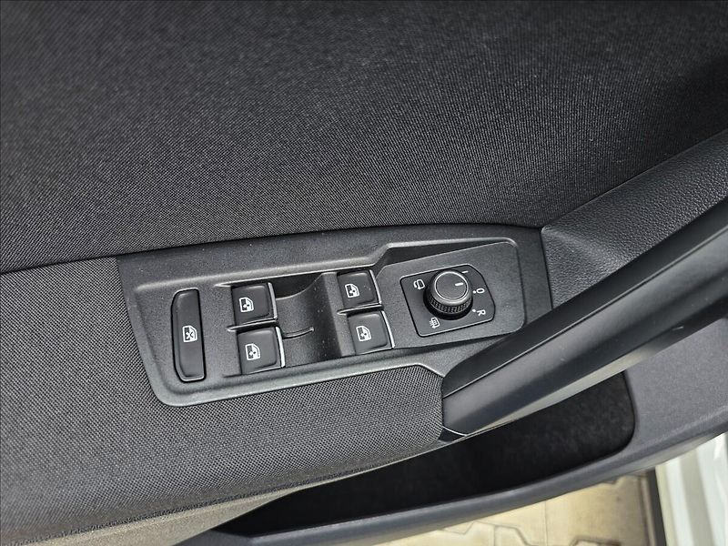 Volkswagen Tiguan 1,4 TSi 110KW COMFORTLINE - fotka 14 z 49