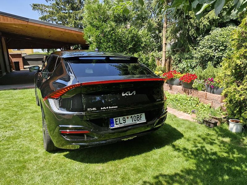 Kia EV6 (2023) plná výbava, nevyužité - fotka 7 z 7