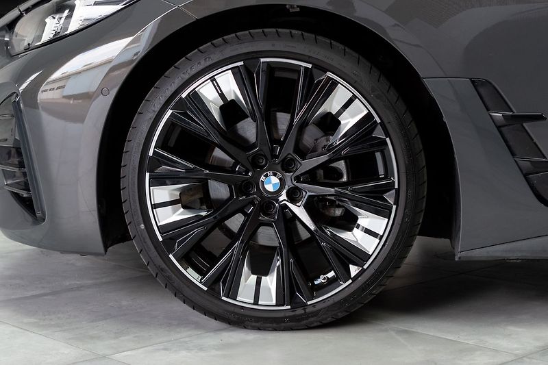 BMW Řada 4 420d xD ///M*ZÁRUKA*TAŽNÉ*ČR 1 - fotka 35 z 42