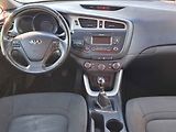 Kia Ceed (2013) 1.6GDi, 2.maj,ČR, AC, temp - náhled 8