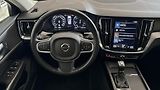 Volvo V60 (2018) D4 MOMENTUM + EL. TAŽNÉ - náhled 11