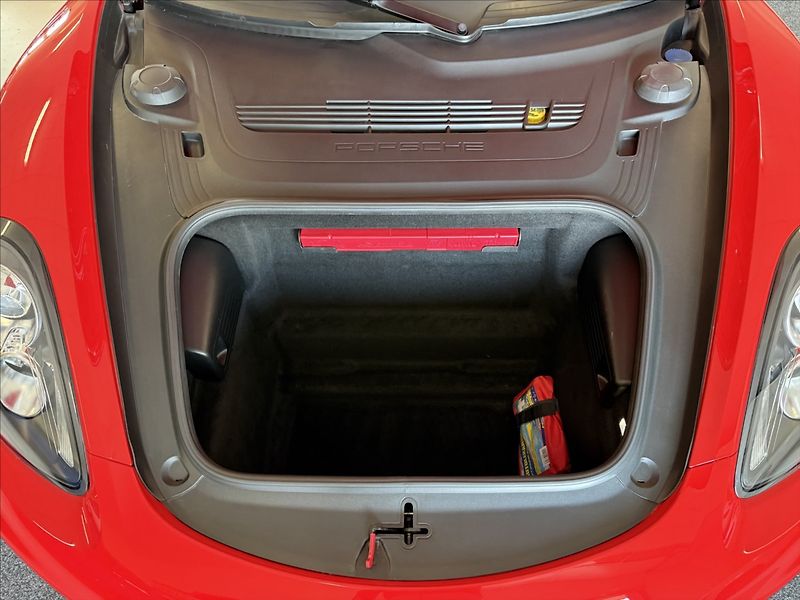 Porsche Cayman 3,4 S 981 manuál Top stav! - fotka 24 z 33