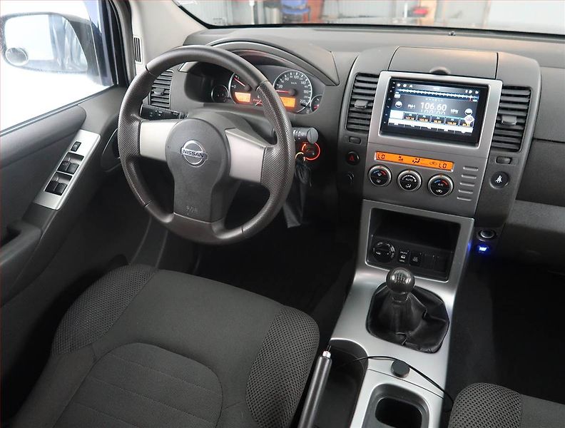 Nissan Pathfinder (2006) 2.5 dCi , 4X4 - fotka 7 z 18