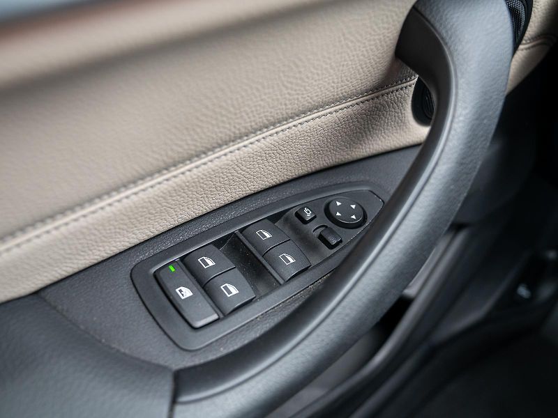 BMW X1 xDrive25d (F48) Model xLine - fotka 15 z 31