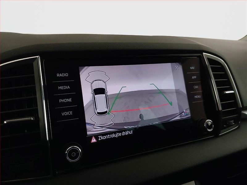 Škoda Karoq (2020) Style 2.0 TDI, Navi, Tempomat - fotka 16 z 24
