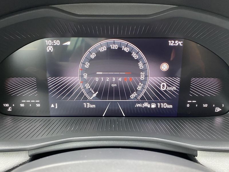 Škoda Scala 1,0 TSI 85 kW Selection - fotka 9 z 27