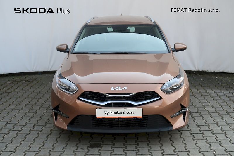 Kia Ceed (2022) Sportswagon 1.0 T-GDI / 88 kW - fotka 21 z 30