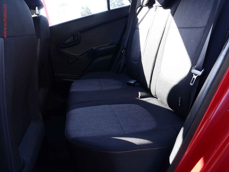Kia Picanto (2014) 1.0 CVVT, 1.maj,ČR, AC, STK6 - fotka 10 z 14