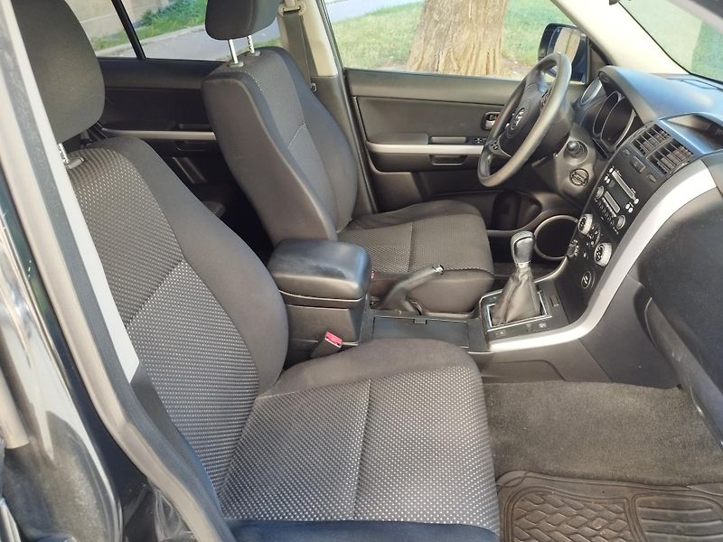 Suzuki Grand Vitara (2007) - fotka 9 z 26
