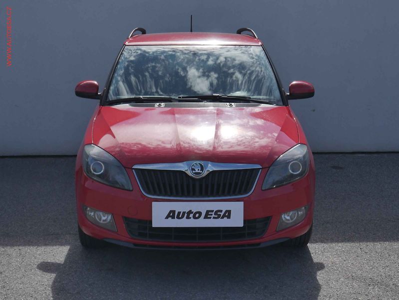 Škoda Fabia (2013) 1.2TSi, ČR, AC - fotka 2 z 14