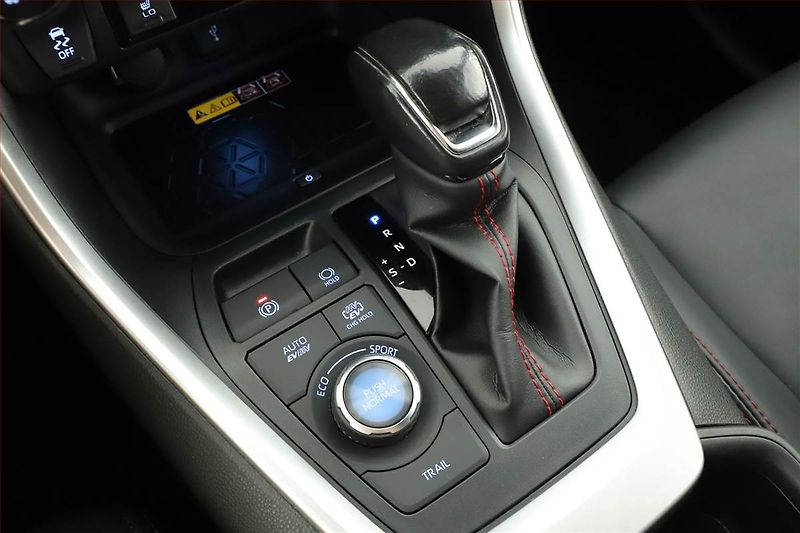 Toyota RAV4 (2022) 2.5 Plug-in - fotka 10 z 21