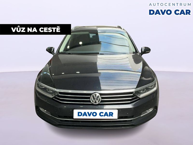 Volkswagen Passat 2,0 TDI Comfortline Navi Pano - fotka 3 z 10