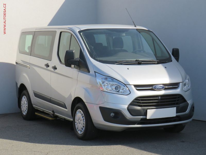 Ford Transit Custom (2017) 2.0TDCi 9míst, TREND, AC - fotka 1 z 3